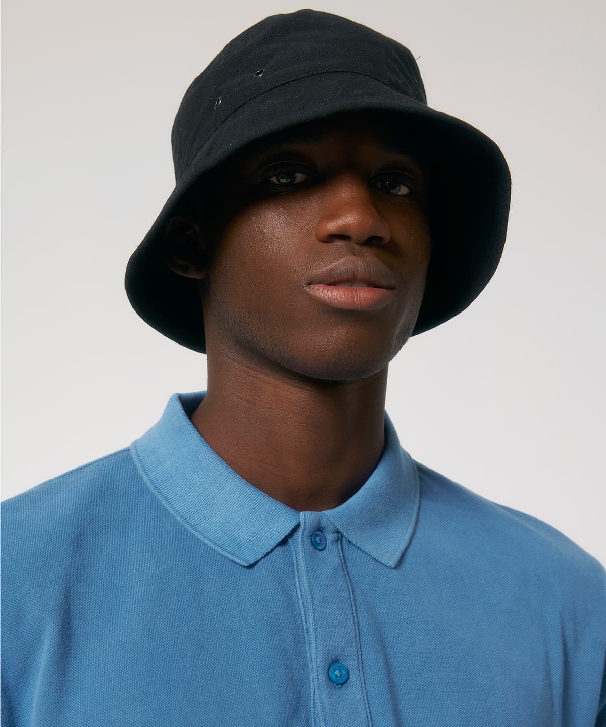 Bucket hat with metal eyelets product image